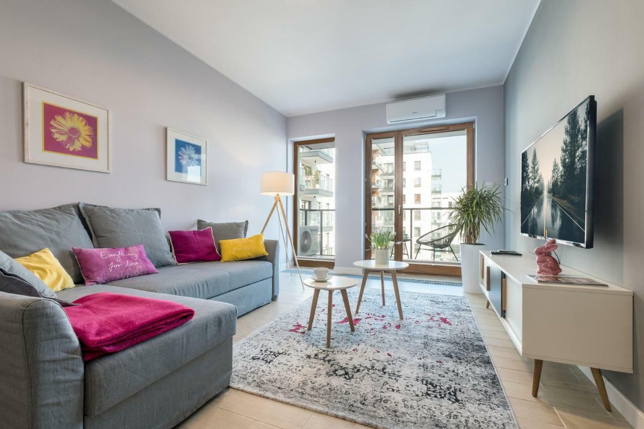 Raya Mansion Apartament Warszawa